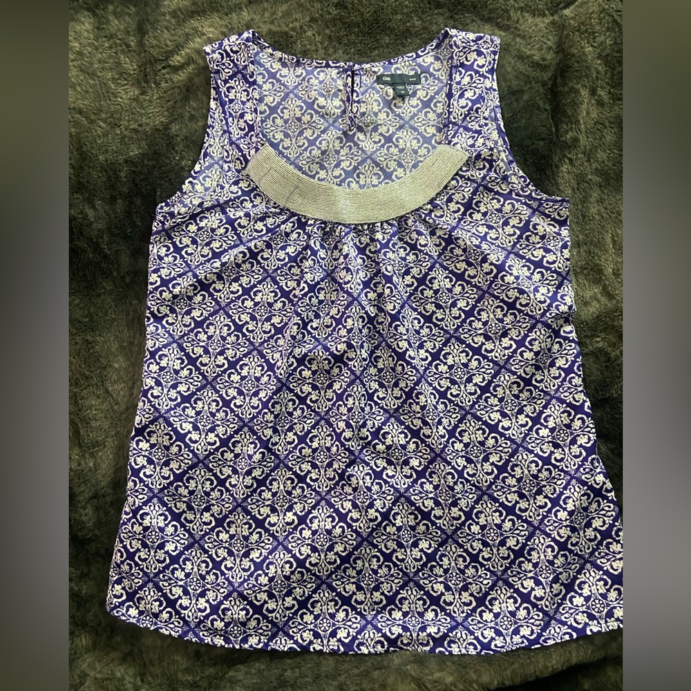 Sleeveless GAP blouse, XS, great condition!